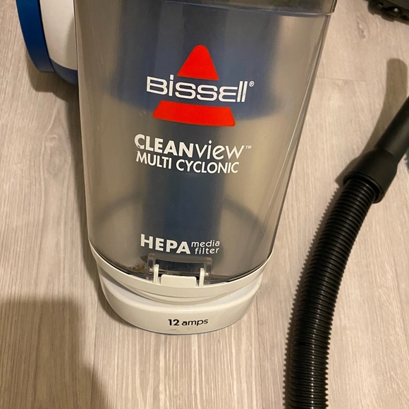 Bissell Cleanview Multi-Cyclonic Bagless Canister Vacuum - Picture 2 of 3